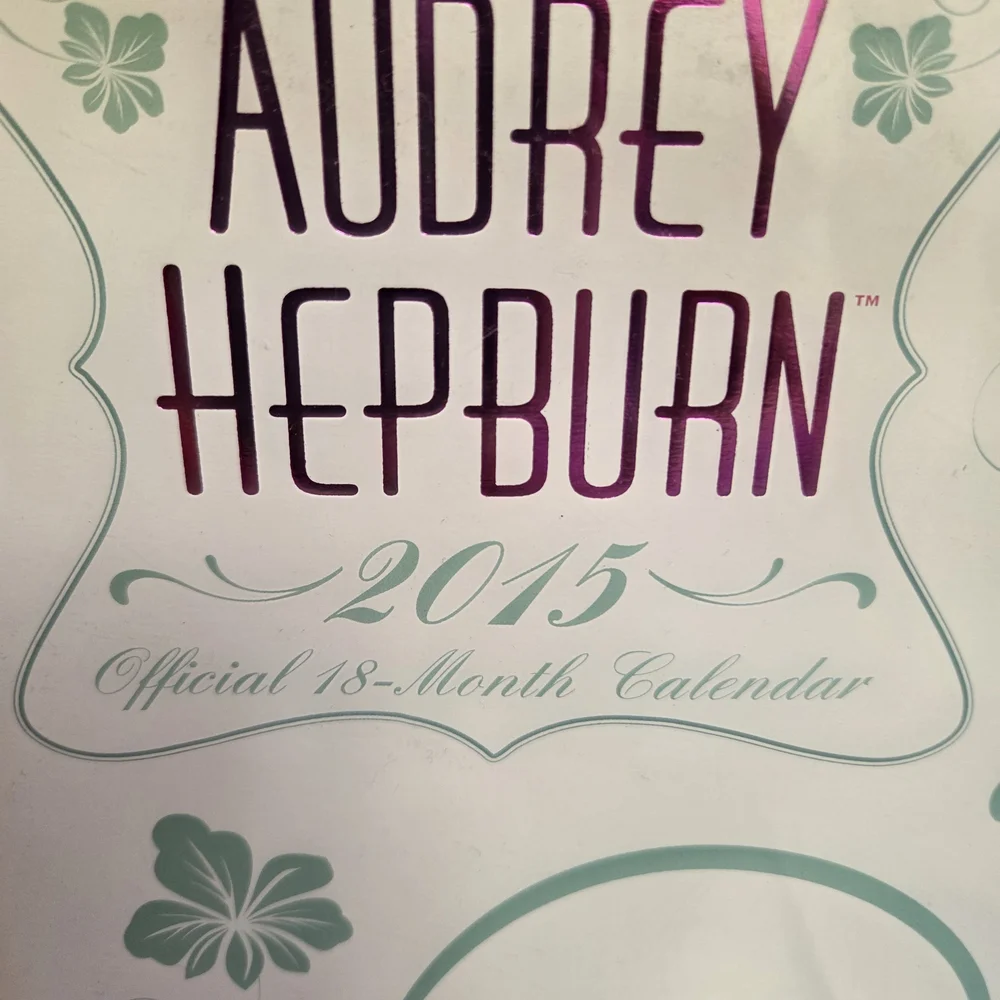 🆕️🎁Audrey Hepburn 2015 (2026) Official 18-Month Calendar🎅